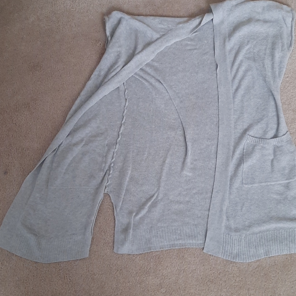 Cardigan - Picture 5 of 6